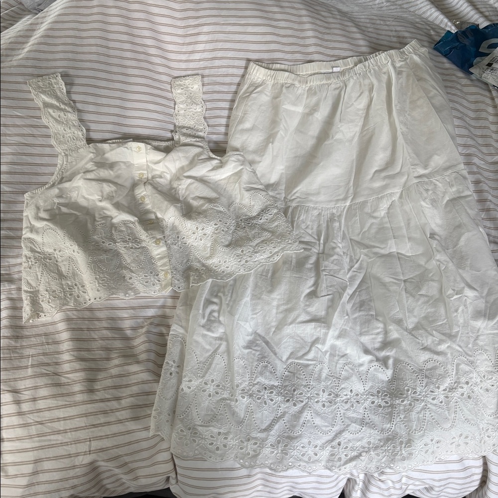 NWT Gap Embroidered Skirt and Top Set